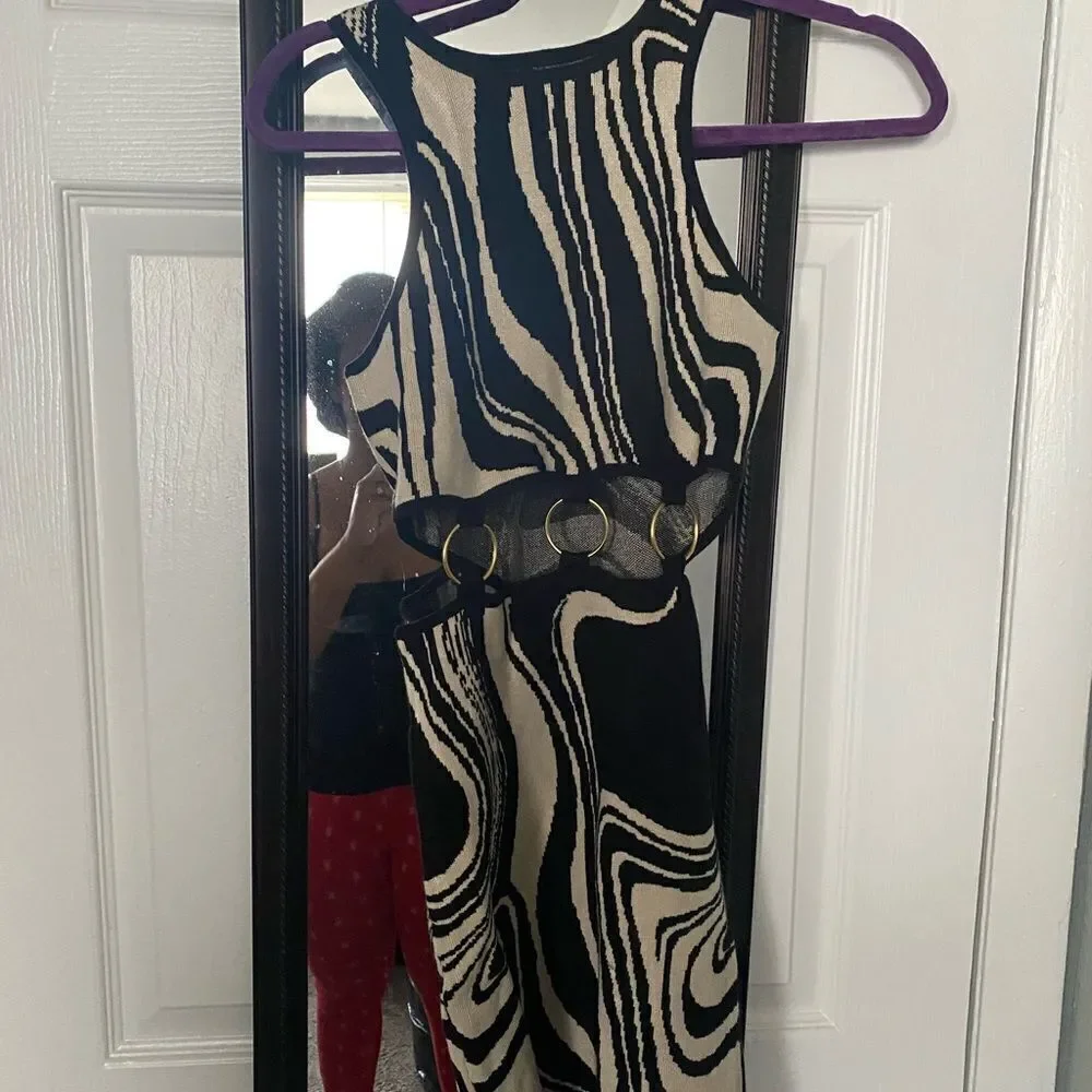 Abstract o-ring sweater dress